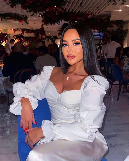 Victoria — escort model, DIFC